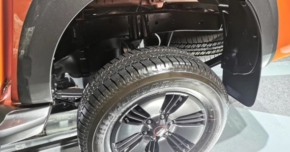รูปภาพ อีซูซุ Isuzu D-MAX V-CROSS 2 ประตู 3.0 Ddi Z M/T ปี 2019
