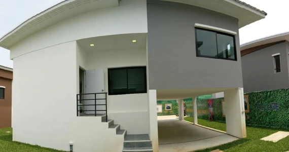 รูปภาพ บ้านร็อคการ์เด้น 3 (บีอาร์ @ แอโร) กรุงเทพฯ (Rock Garden 3 BR @ Aero)