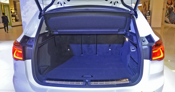 รูปภาพ บีเอ็มดับเบิลยู BMW X1 sDrive18i xLine ปี 2016