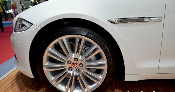 รูปภาพ จากัวร์ Jaguar XJ 2.0 Premium Luxury ปี 2013