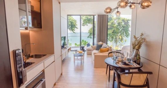 รูปภาพ อารมณ์ วงศ์อมาตย์ (AROM WONGAMAT)