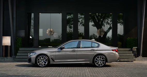 รูปภาพ บีเอ็มดับเบิลยู BMW Series 5 530e M Sport ปี 2021