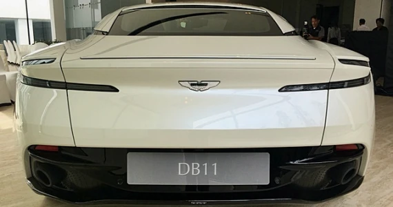 รูปภาพ แอสตัน มาร์ติน Aston Martin DB11 Coupe V8 ปี 2017