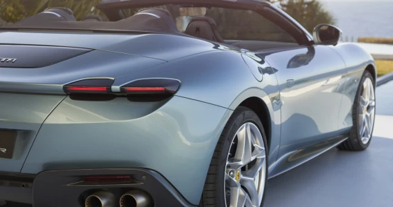 รูปภาพ เฟอร์รารี่ Ferrari Roma Spider ปี 2023