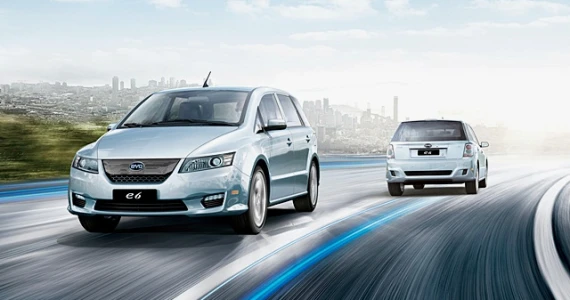 รูปภาพ บีวายดี BYD e6 80kWh ปี 2018