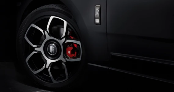 รูปภาพ โรลส์-รอยซ์ Rolls-Royce-Cullinan Black Badge-ปี 2020
