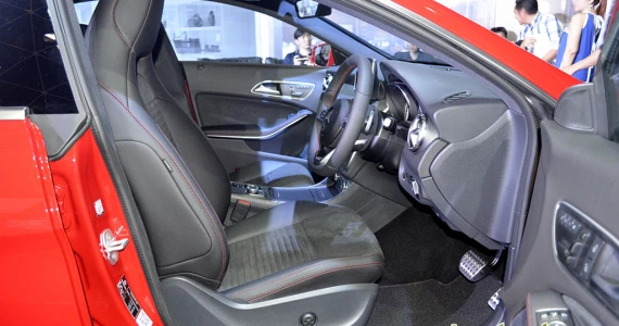 รูปภาพ เมอร์เซเดส-เบนซ์ Mercedes-benz CLA-Class CLA 250 AMG Dynamic ปี 2015