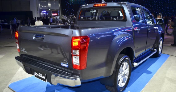 รูปภาพ อีซูซุ Isuzu D-MAX Hi-Lander 4-Door 1.9 Ddi L Blue Power ปี 2015