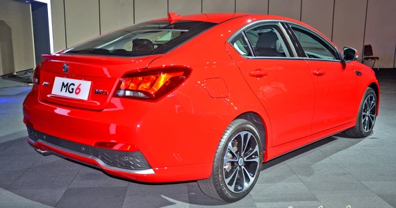 รูปภาพ เอ็มจี MG 6 1.8 X Turbo Sunroof DCT Fastback ปี 2015