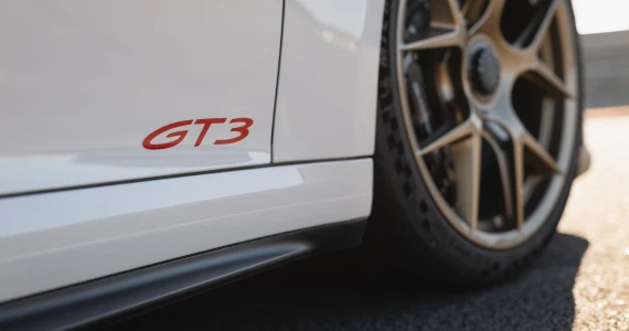 รูปภาพ Porsche ปี 2025