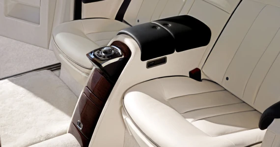 รูปภาพ โรลส์-รอยซ์ Rolls-Royce Phantom Series II LWB ปี 2012