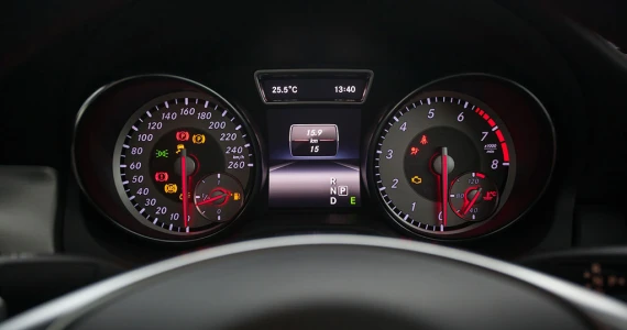 รูปภาพ เมอร์เซเดส-เบนซ์ Mercedes-benz CLA-Class CLA 250 AMG Dynamic ปี 2015