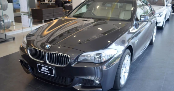 รูปภาพ บีเอ็มดับเบิลยู BMW Series 5 528i Sport ปี 2012