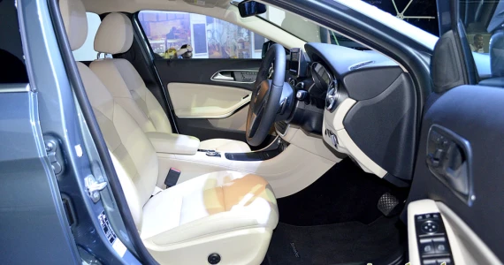 รูปภาพ เมอร์เซเดส-เบนซ์ Mercedes-benz GLA-Class GLA 200 Urban ปี 2014