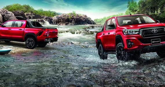รูปภาพ โตโยต้า Toyota Revo Double Cab Prerunner 2X4 2.4G ROCCO MT ปี 2018