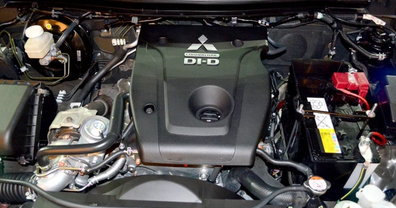 รูปภาพ มิตซูบิชิ Mitsubishi Triton Plus Double Cab 2.4 MIVEC GLS-Ltd. A/T ปี 2017