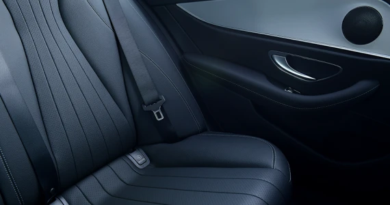 รูปภาพ เมอร์เซเดส-เบนซ์ Mercedes-benz E-Class 220 d AMG Sport ปี 2021