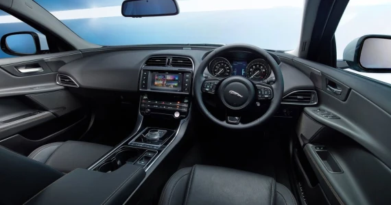 รูปภาพ จากัวร์ Jaguar-XE 2.0 Portfolio-ปี 2015