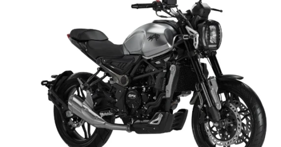 รูปภาพ จีพีเอ็กซ์ GPX MAD 300 ปี 2019