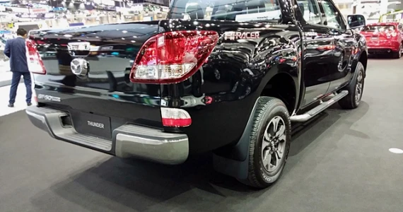 รูปภาพ มาสด้า Mazda BT-50 PRO DoubleCab 2.2 Hi-Racer ABS AT/Leather ปี 2017