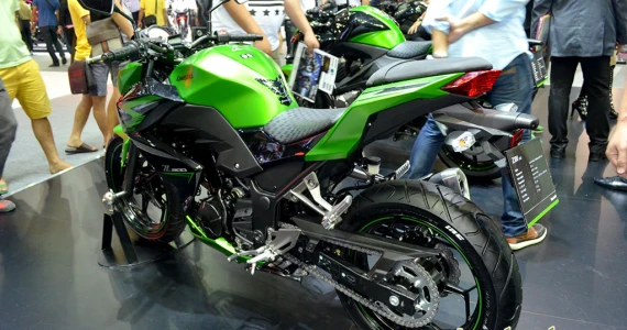 รูปภาพ คาวาซากิ Kawasaki Z 300 ปี 2017