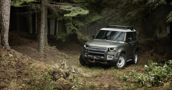 รูปภาพ แลนด์โรเวอร์ Land Rover Defender 90 Petrol 2.0 SE Ingenium ปี 2020