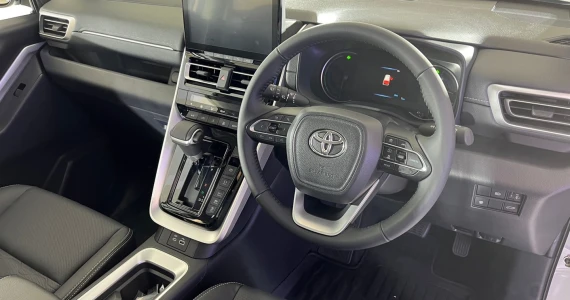 รูปภาพ โตโยต้า Toyota Innova Zenix 2.0 HEV Smart ปี 2023