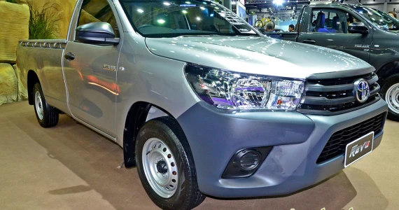 รูปภาพ โตโยต้า Toyota Revo Standard Cab 2.4J ปี 2018
