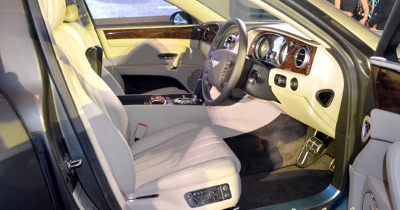 รูปภาพ เบนท์ลี่ย์ Bentley Flying Spur W12 Standard ปี 2013