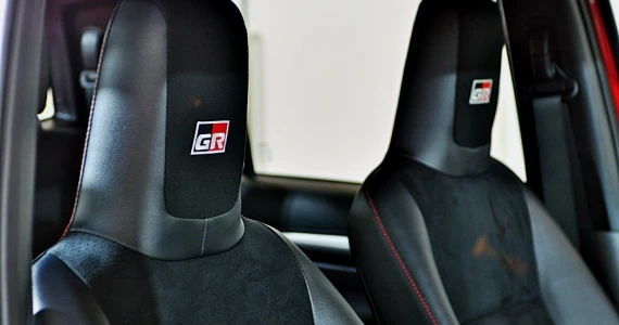 รูปภาพ โตโยต้า Toyota Revo GR Sport 2.8 AT Lo-Floor ปี 2021