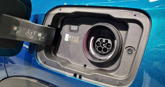 รูปภาพ เปอโยต์ Peugeot 408 PHEV ปี 2023