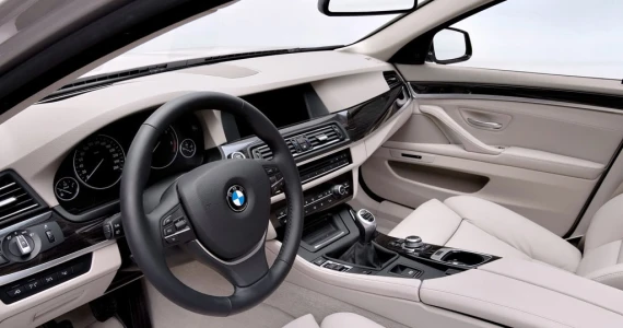 รูปภาพ บีเอ็มดับเบิลยู BMW Series 5 520d Touring Sport ปี 2011