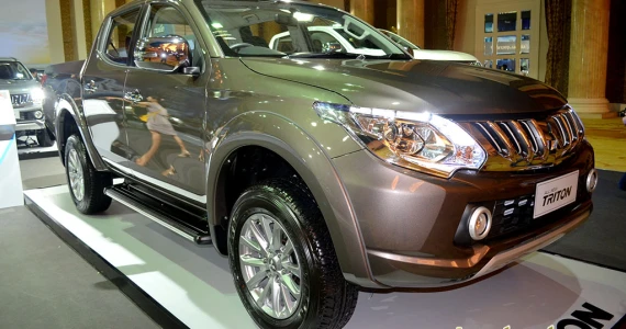 รูปภาพ มิตซูบิชิ Mitsubishi Triton Plus Double Cab 2.4 MIVEC GLS-Ltd. M/T ปี 2017