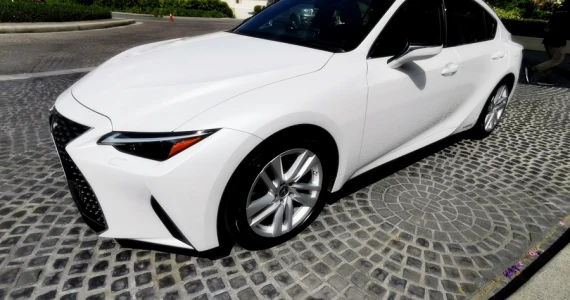 รูปภาพ เลกซัส Lexus IS 300h Premium MY2020 ปี 2020