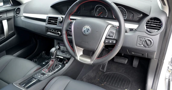 รูปภาพ เอ็มจี MG 6 1.8 X Turbo Sunroof DCT ปี 2014