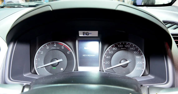 รูปภาพ อีซูซุ Isuzu D-MAX Hi-Lander 2-Door 2.5 Z VGS Turbo ฉลอง 99 ปี อีซูซุ ปี 2015