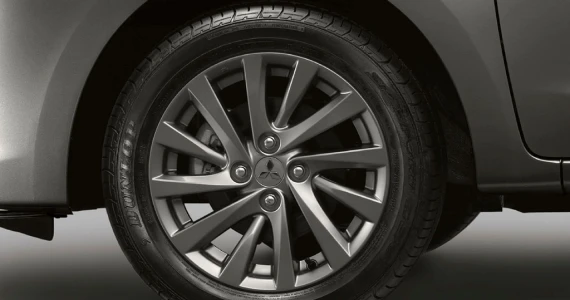 รูปภาพ มิตซูบิชิ Mitsubishi Attrage GLS Ltd. CVT ปี 2015