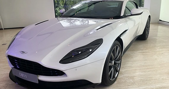 รูปภาพ แอสตัน มาร์ติน Aston Martin DB11 Coupe V8 ปี 2017