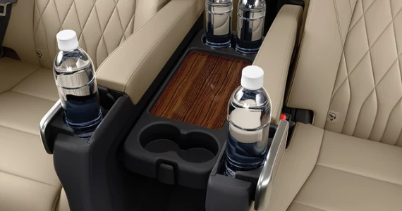 รูปภาพ โตโยต้า Toyota Majesty 2.8 Grande ปี 2019