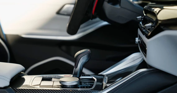 รูปภาพ บีเอ็มดับเบิลยู BMW M3 Competition M xDrive Touring Ceramic Brake ปี 2025