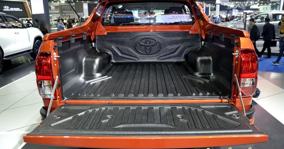 รูปภาพ โตโยต้า Toyota Revo Double Cab Prerunner 2X4 2.4 TRD Sportivo ปี 2016