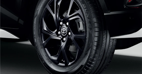 รูปภาพ โตโยต้า Toyota C-HR Karl Lagerfeld Limited Edition ปี 2020