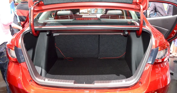 รูปภาพ มาสด้า Mazda 2 Sedan XD High Plus L AT ปี 2015