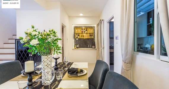 รูปภาพ ไลโอ สุขสวัสดิ์-ประชาอุทิศ 90 (Lio Suk Sawat-Pracha Uthitt 90)