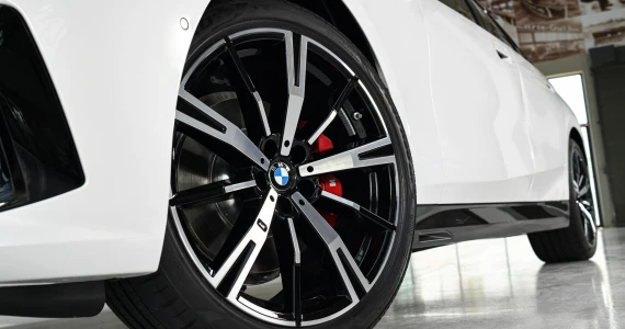 รูปภาพ บีเอ็มดับเบิลยู BMW Series 5 520d M Sport Pro ปี 2024
