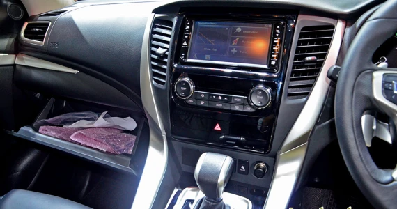 รูปภาพ มิตซูบิชิ Mitsubishi Pajero Sport 2WD GT ปี 2017