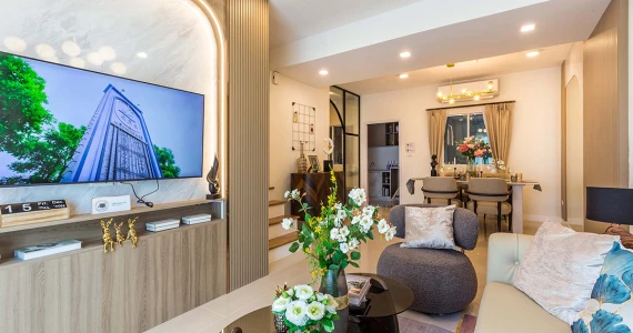 รูปภาพ ไลโอ เพชรเกษม-อ้อมน้อย (Lio Petchkasem - Omnoi)