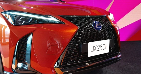 รูปภาพ เลกซัส Lexus UX 250h F-Sport AWD ปี 2019
