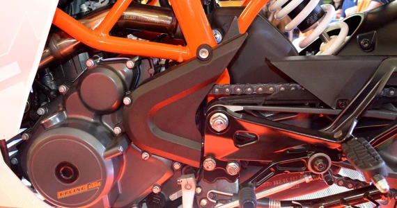 รูปภาพ เคทีเอ็ม KTM RC 390 ปี 2015