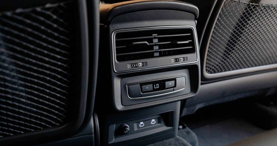 รูปภาพ อาวดี้ Audi Q7 TFSI e quattro S line edition one ปี 2024